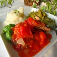 Cube Steaks With Fresh Tomato Sauce_image