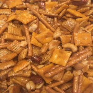 Sweet, Spicy, Salty, Smoky Snack Mix_image