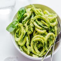 Zucchini Pasta with Creamy Avocado Pesto_image