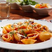 Jumbo Shells with Traditional Sauce, Pancetta and Parmigiano Cheese_image