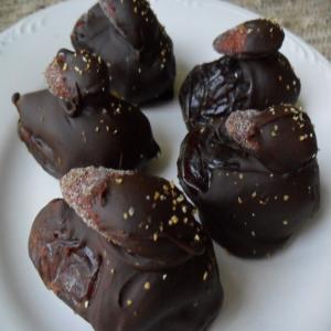 Chocolate Dipped Dates Stuffed With Spiced Nuts_image