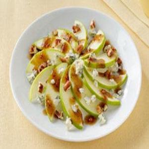 Apple, Pecan and Gorgonzola Side Salad_image