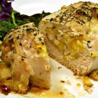 Apple and Cheddar Stuffed Chicken_image