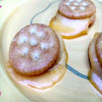 Grilled Cheese Crackers_image