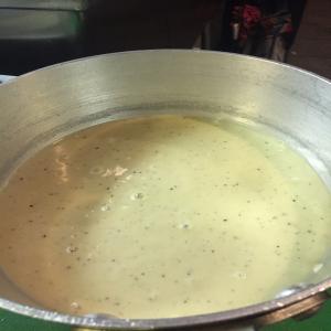 Garlic Soup with Crispy Prosciutto_image