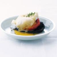 Poached Eggs with Roasted Tomatoes and Portabellas_image