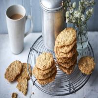 Ginger oat crunch biscuits_image