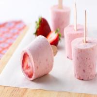 Strawberry-Lime Frozen Cheesecake Pops_image