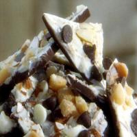 White Chocolate Macadamia Nut Bark_image