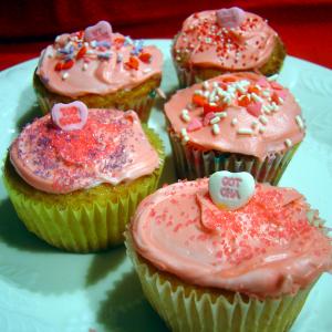 Basic White Cupcakes_image