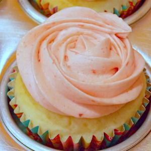 All-Natural Pink Frosting!_image