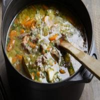 Lamb shank and barley soup with lots of vegies_image