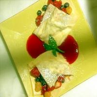 Berries and Cream Crepes_image