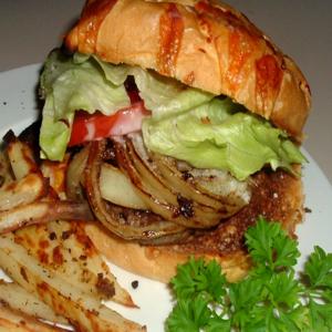 Vidalia Topped Caesar Burgers_image