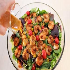 Southwest Shrimp Salad with Spicy Honey-Lime Dressing_image