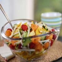 Fresh Fruit and Vegetable Salad with Chile and Lime_image