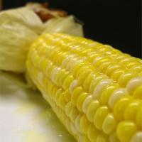 Juicy Grilled Corn On The Cob_image