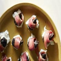 Serrano Ham-Wrapped Figs image