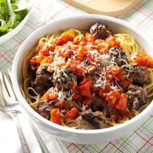 Summertime Spaghetti with Grilled Meatballs_image