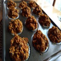 Sugar-Free Whole Wheat Pumpkin Bran Muffins with Raisins_image
