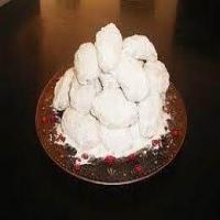 Greek Christmas Cookies (Kourambiedes)_image