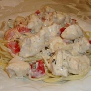 Herbed Chicken and Fettuccini_image