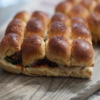 Mini Meatball Sliders for a Party_image