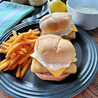 Copycat McDonald's Filet-O-Fish Is the Simple Sandwich Supper Perfect For Lent_image
