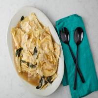 Butternut Squash Ravioli with Brown Butter Sage Sauce_image