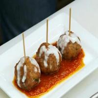 Meatball Tom Toms with Parmesan Cream_image