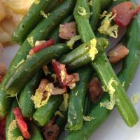 Bacon-Garlic Green Beans image