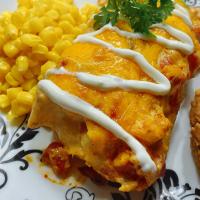 Creamy Chicken Enchiladas with White Sauce_image