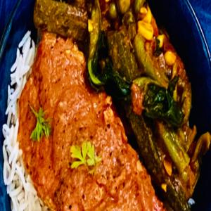 Salmon Steaks In Mild Curry Sauce Recipe by Tasty_image