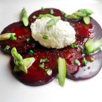 Beet Carpaccio With Blue Cheese Mousse_image