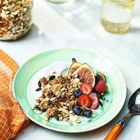 Homemade granola_image