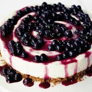 Blueberry & lime cheesecake image