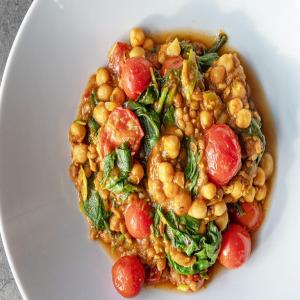 Quick & easy chickpea coconut dhal_image
