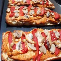 French Bread Pizza (vegetarian)_image