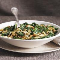 Kale with parsnips and cream_image