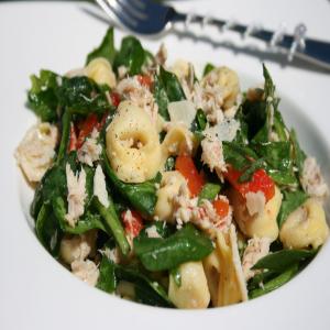 Tuna and Spinach Tortellini Salad_image
