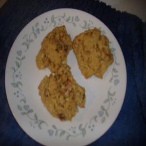 Chunky Nut 'n' Chip Cookies_image