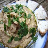 Chickpea and Tamarind Dip (Hummus Bi Tamar Hindi)_image