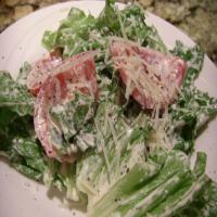 Houston's Buttermilk Garlic Salad Dressing_image