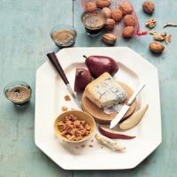 Pears with Maple Walnuts and Gorgonzola_image