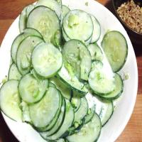 Grandma Varga's Hungarian Cucumber Salad (Uborkasalata)_image