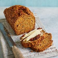 Honeyed carrot & thyme loaf_image