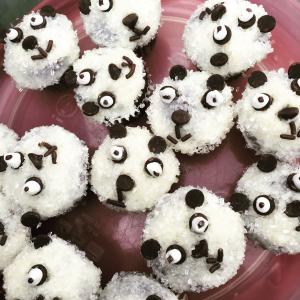 Mini Panda Cupcakes_image
