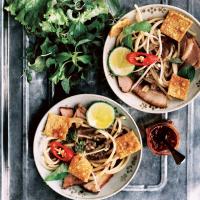 Braised Spiced Pork with Cao Lau Noodles_image