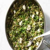 One-Pan Orzo With Spinach and Feta image