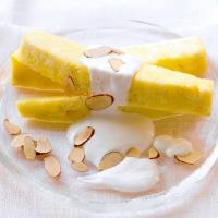 Ginger Yogurt Sauce on Pineapple_image